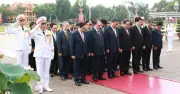 Tổng Bí thư Tô Lâm dẫn đầu đoàn viếng Chủ tịch Hồ Chí Minh