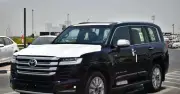 Toyota Land Cruiser hybrid sắp về Việt Nam, giá chênh lên tới 700 triệu