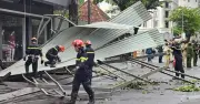TP.HCM bước vào mùa mưa, cảnh báo giông lốc và ngập úng