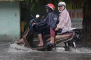 TPHCM và Nam Bộ tiếp tục mưa lớn kéo dài, nguy cơ ngập úng