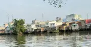 TP.HCM đẩy mạnh di dời 40.000 căn nhà trên và ven kênh rạch