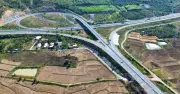 Trao quyền tự chủ, phát huy tiềm lực của địa phương để tăng trưởng hai con số