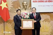 Trao tặng Huân chương Lao động hạng Nhất cho Phó Chủ tịch Quốc hội Nguyễn Đoàn Anh
