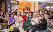Trải nghiệm robot nấu ăn InnoChef Next 1: Robot căn cá căn bếp