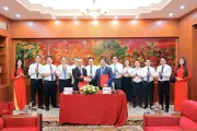 Trường Đại học Hà Nội và Tạp chí Gia đình Việt Nam ký kết hợp tác