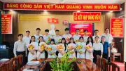 Trường THPT Long Khánh kết nạp Đảng cho 13 học sinh ưu tú lớp 12