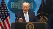 Trump mở rộng trừng phạt Cuba, đe dọa can thiệp quân sự