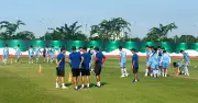 U.19 Việt Nam tập luyện khởi động tại Indonesia dưới thời tiết nắng nóng