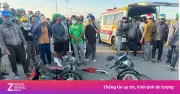 Va chạm xe máy trên đường thi công ở Gia Lai, 1 người chết, 1 bị thương