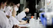 Vi phạm liêm chính khoa học có thể bị cấm nghiên cứu vô thời hạn