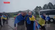 Video Nga-Ukraine bắt đầu trao đổi tù binh dịp ngừng bắn
