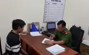 Video phẫn nộ: Người đàn ông hành hung shipper chảy máu miệng ở TPHCM