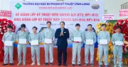VLUTE trao chứng chỉ kỹ thuật viên Toyota, khai giảng khóa mới