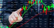 VN-Index vượt đỉnh 1.915 điểm, thanh khoản 28.000 tỷ đồng cuối tuần