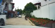 Xe bán tải lùi nhanh khó hiểu, nữ tài xế Kia Morning chỉ biết cười trừ
