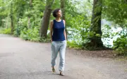 Xu hướng Silent Walking: Đi bộ trong im lặng giúp 'cai nghiện' công nghệ