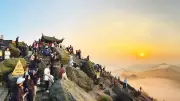 Yên Tử đón hơn 1 triệu khách, du lịch tâm linh bùng nổ sau khi được UNESCO vinh danh