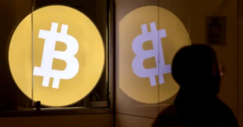 1.200 tỷ USD vốn hóa bốc hơi: Bitcoin giảm mạnh 8 tháng liên tiếp