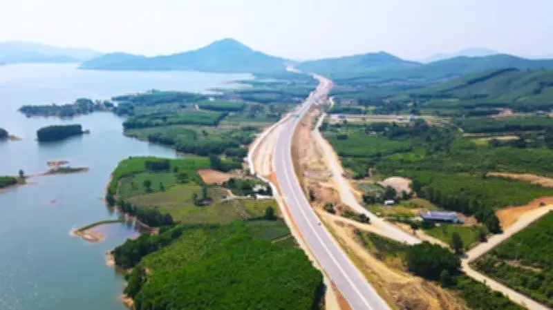 13 tuyến cao tốc sắp thu phí, mức cao nhất 130.500 đồng
