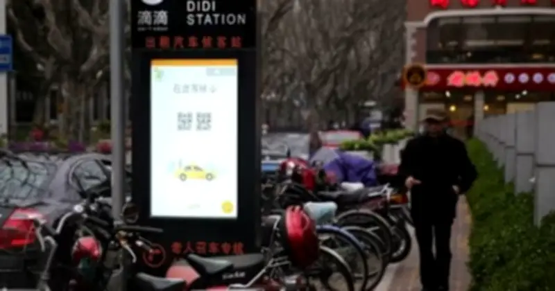 400.000 tài xế taxi Thâm Quyến lao đao trước robotaxi, mỗi ngày chỉ 13 cuốc