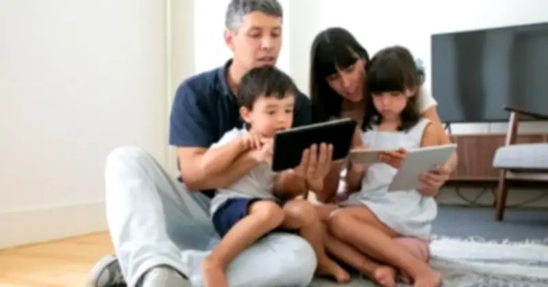 6 tỷ người dùng Internet và nỗi lo của phụ huynh thời AI
