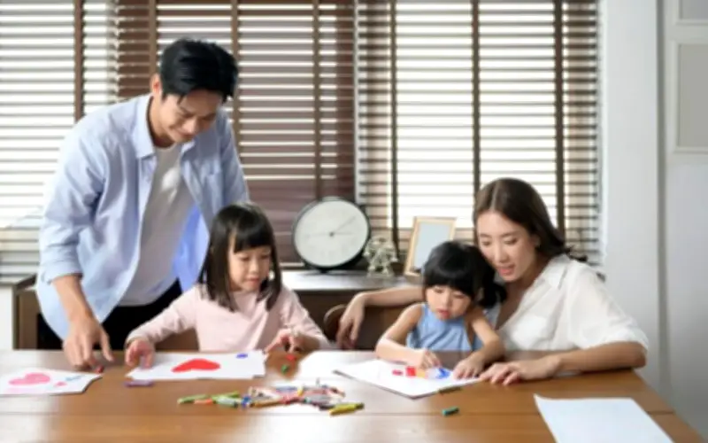 7 điều cha mẹ EQ cao tuyệt đối không làm trước mặt trẻ