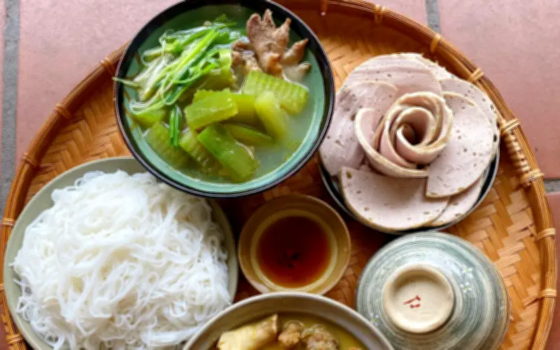 7 mâm cơm gia đình ngày hè giản dị mà đủ dinh dưỡng