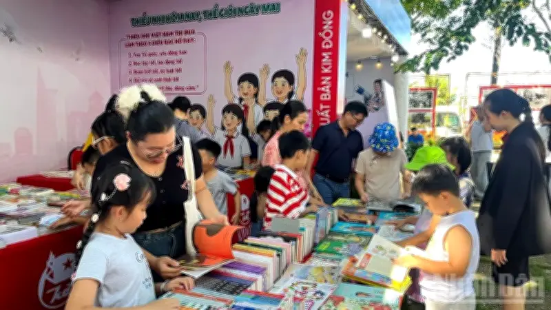 Đưa sách đến chung cư: Hội sách thiếu nhi TP.HCM lần VI khai mạc