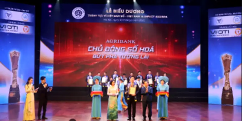 Agribank được vinh danh tại Giải thưởng Thành tựu Tác động vì Việt Nam số 2006