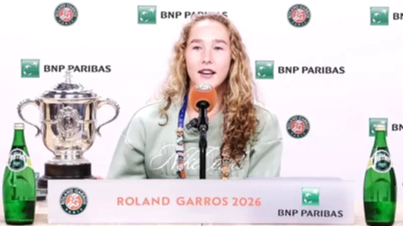 Andreeva kiểm soát cảm xúc nhờ cảm hứng từ Federer tại Roland Garros