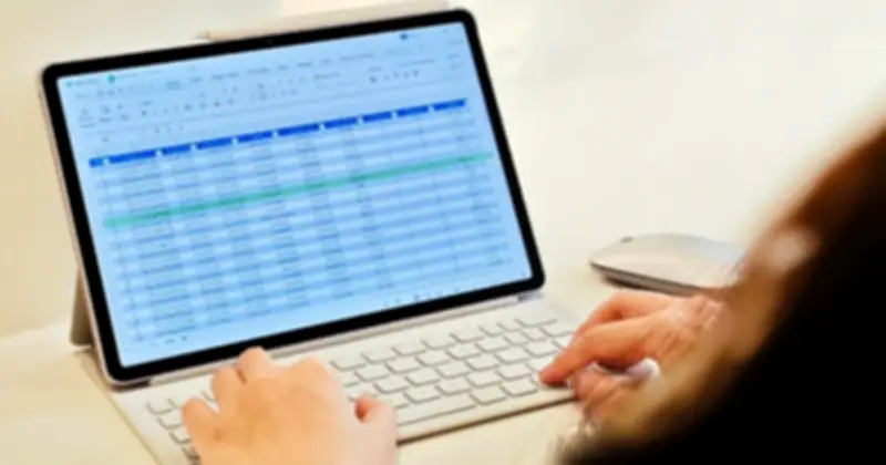 Apple tăng giá iPad, học sinh nên chọn máy tính bảng nào thay thế?