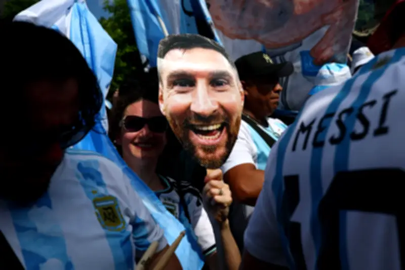 Argentina thắng 2-0, Messi lập cú đúp trên sân khách
