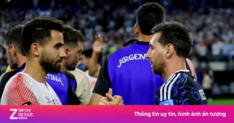 Bị loại khỏi World Cup, cầu thủ Jordan vẫn hào hứng bắt tay Messi