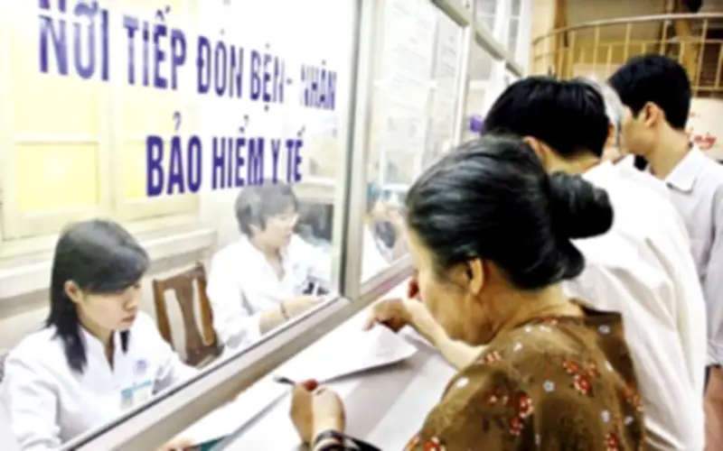 Bộ Y tế nói gì về miễn BHYT cho người từ 65 tuổi?