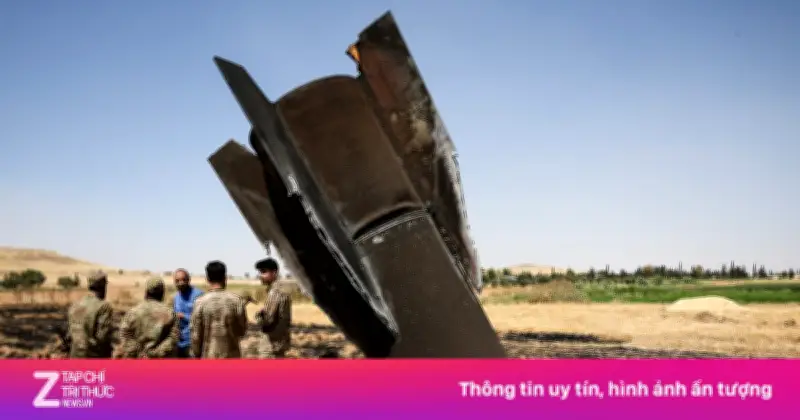 Bahrain tố Iran tấn công lãnh thổ, tàu chở dầu trúng đạn tại Hormuz