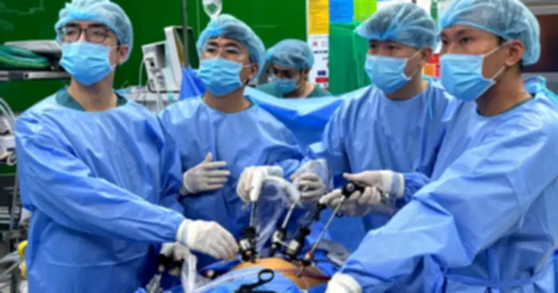 Bác sĩ cảnh báo tiểu ra máu dù chỉ một lần cũng không được chủ quan