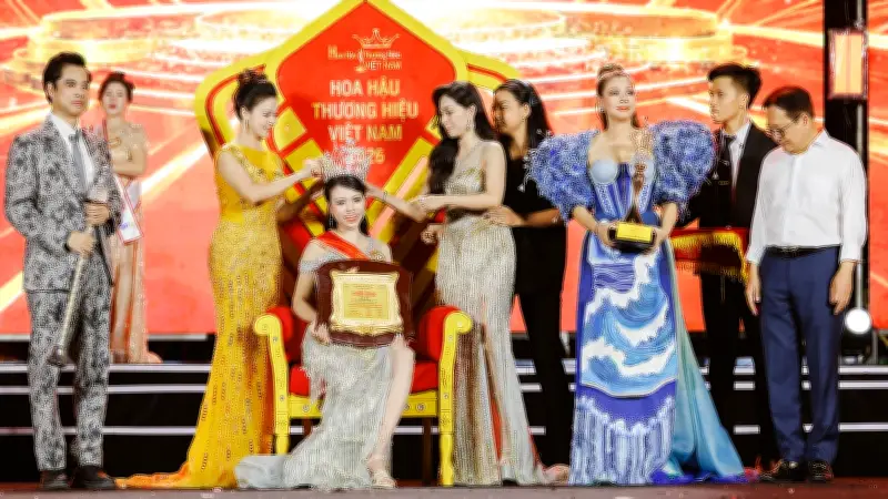 Bùi Thị Thùy Dương đăng quang Hoa hậu Thương hiệu Việt Nam 2026