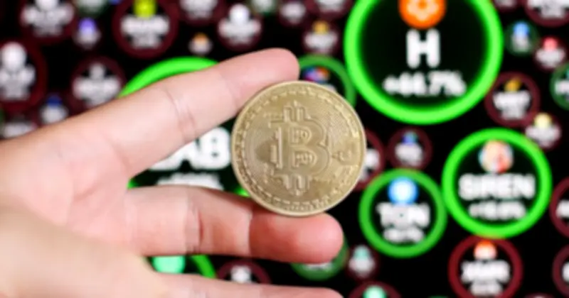 Bitcoin lao dốc gần 20% trong tuần, thị trường tiền số chìm trong sắc đỏ