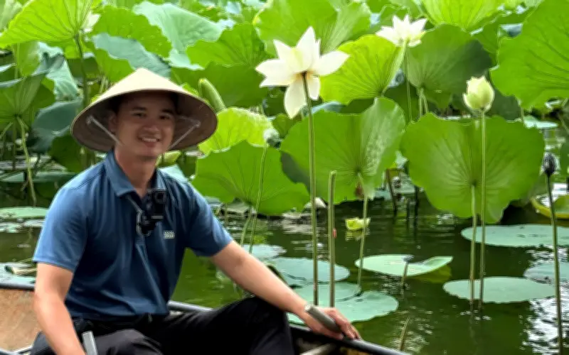 Bông sen Tịnh Đế hiếm gặp xuất hiện tại hồ Tịnh Tâm Huế