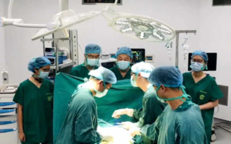 Bệnh viện Bạch Mai cơ sở Ninh Bình cứu bệnh nhân áp xe gan lớn nguy cơ vỡ