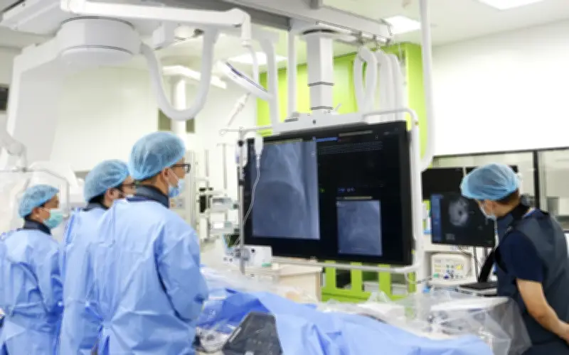 Bệnh viện Bạch Mai cơ sở Ninh Bình: Đêm trắng cấp cứu tim mạch và bệnh nhân đầu tiên xuất viện