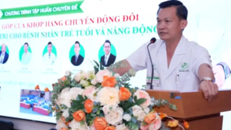 Bệnh viện Quân y 175 tổ chức hội thảo phẫu thuật thay khớp háng chuyển động đôi