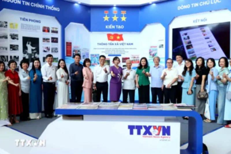 Báo chí giữ vững vai trò mở nẻo định hướng dư luận và chuẩn mực