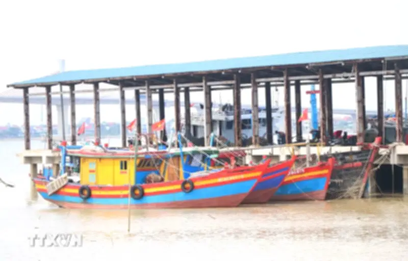 Bão Mekhala mạnh lên cấp 11, chưa vào Biển Đông
