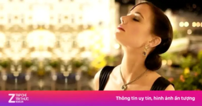 Bond girl Eva Green nhập viện cấp cứu sau tai nạn trên phim trường Wednesday