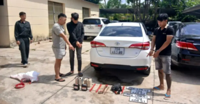 Bắt giữ 9 kẻ trong đường dây câu tặc thủ giữ dân ở Tô và 105 con chó