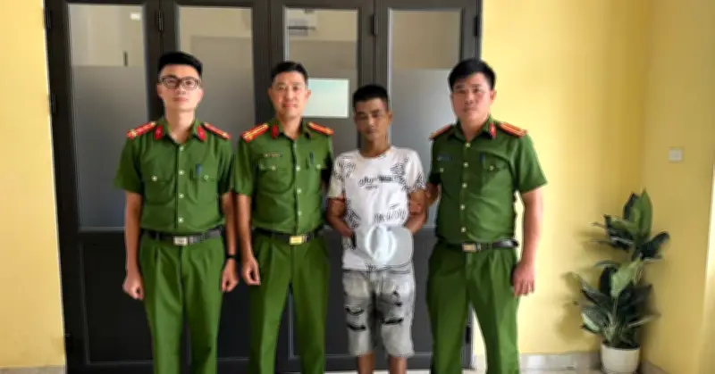 Bắt đối tượng truy nã đặc biệt nguy hiểm sau 6 năm lẩn trốn