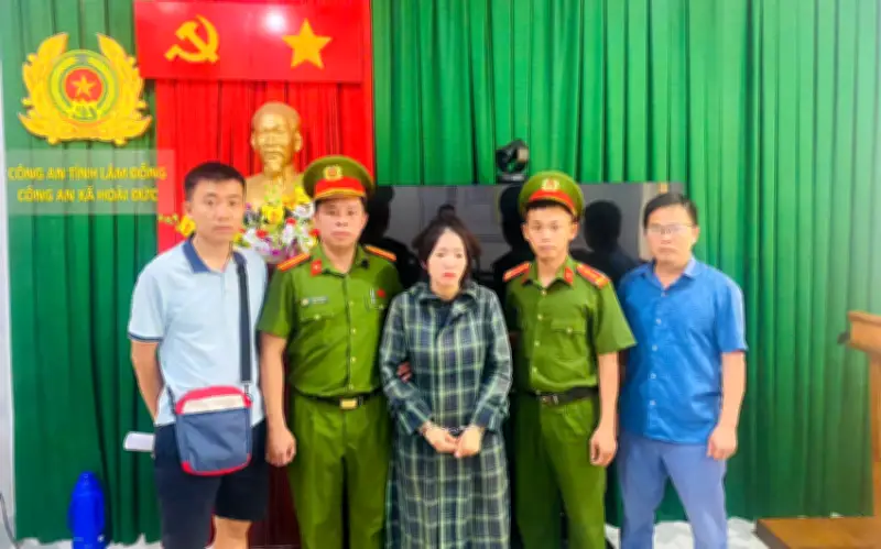 Bắt 'nữ quái lạ' đối tượng truy nã đặc biệt nguy hiểm sau nhiều năm lẩn trốn