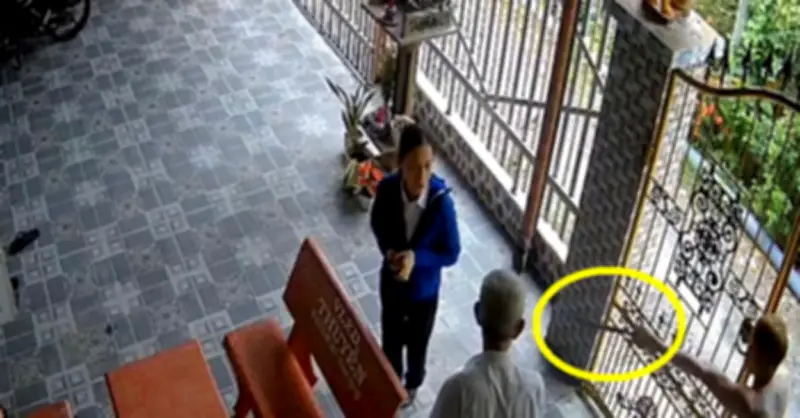 Bắt người đe dọa giữ trái phép nữ thẩm phán và thư ký tòa án