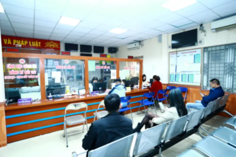 Cụ bà 97 tuổi cán bộ tiền khởi nghĩa gặp khó khi ủy quyền nhận lương hưu, lãnh đạo trung tâm hành chính công xin lỗi